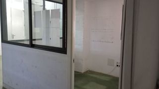 Local comercial en alquiler en Valderas - Los Castillos en Alcorcón