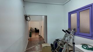 Local comercial en alquiler en Este en Castellón de la Plana