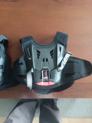 2 Protector Leatt 2.5 Niño Talla 110-134