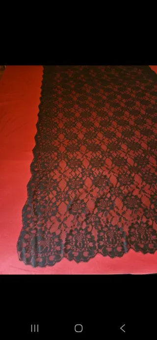 Mantilla madrina, peineta y guantes