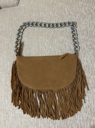 Bolso flecos marrón cadena plateada