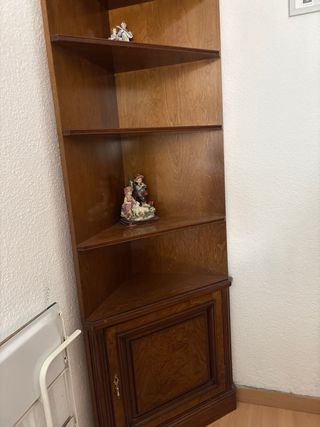 Mueble de comedor de madera