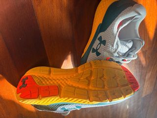 Sneakers sportive Under Armour per bambini