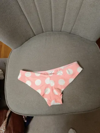 Bikini de lunares rosa y blanco