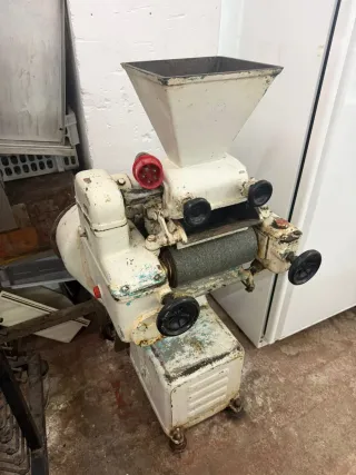 Trituradora de frutos secos industrial