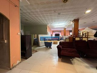 Local comercial en venta en Novelda