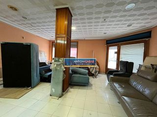 Local comercial en venta en Novelda