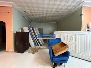 Local comercial en venta en Novelda