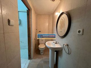 Local comercial en venta en Novelda