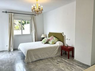 Piso en venta en Nueva Andalucía centro en Marbella