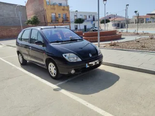 Renault escenis 2000