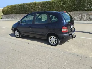Renault escenis 2000