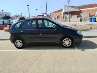 Renault escenis 2000