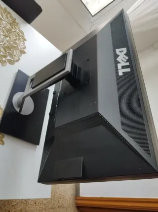 Monitor Dell U2711