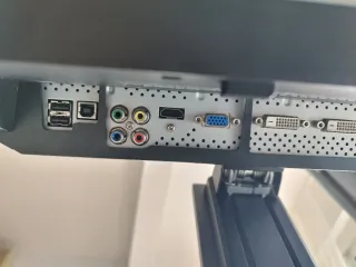 Monitor Dell U2711