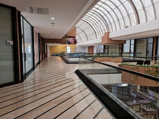 Oficina en venta en Puerto Banús en Marbella