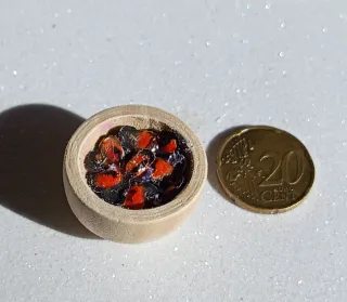 Miniatura di conchiglia in legno con cozze al vapore