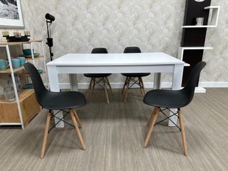 Mesa Comedor Blanca y Madera