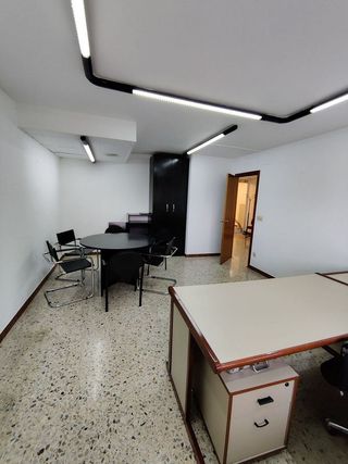 Oficina en venta en Plaza España - Villa Pilar - Reyes Católicos - Vadillos en Burgos