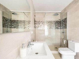 Chalet en alquiler en Río Real en Marbella