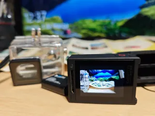 Fotocamera GoPro Hero4 impermeabile con schermo 4k