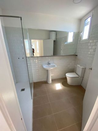 Local comercial en alquiler en San Roc - El Remei en Badalona