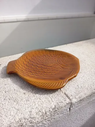 Plato decorativo pez cerámica España