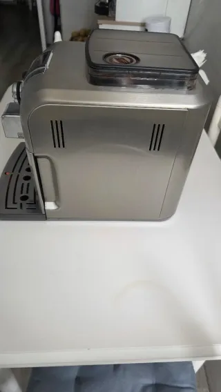 Cafetera Saeco Syntia Plata