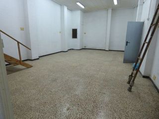 Local comercial en venta en Crevillent