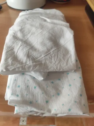 Cuna de bebé madera blanca con ruedas Y cajón