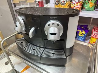 Cafetera Nespresso Gemini 220