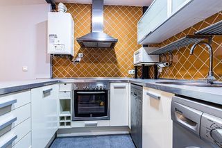 Local comercial en venta en Pueblo Nuevo en Madrid