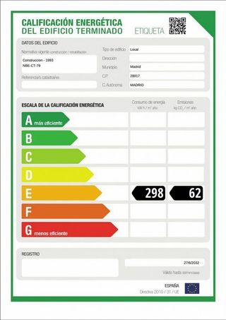 Local comercial en venta en Pueblo Nuevo en Madrid