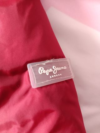 Chaquetón unisex rojo y negro