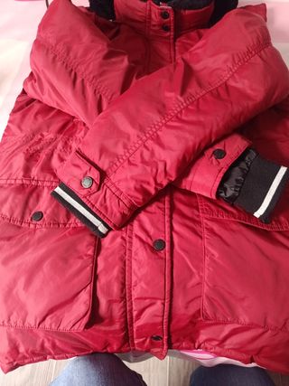 Chaquetón unisex rojo y negro