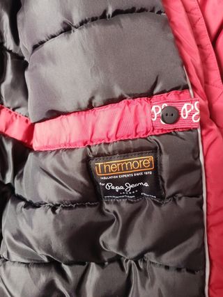 Chaquetón unisex rojo y negro