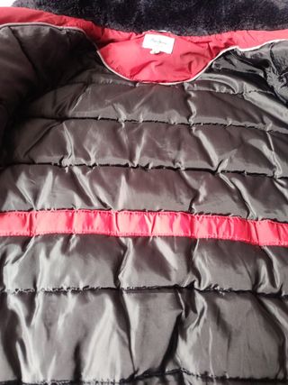 Chaquetón unisex rojo y negro