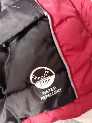 Chaquetón unisex rojo y negro