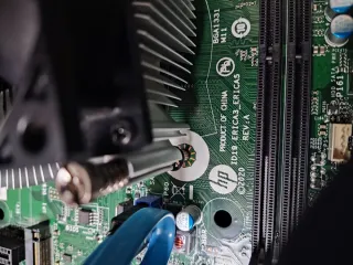 Caja HP TG01 con Fuente y Placa