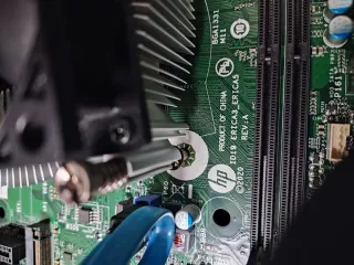 Caja HP TG01 con Fuente y Placa