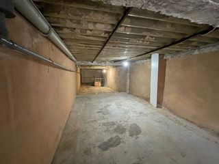 Local comercial en venta en Gamonal en Burgos