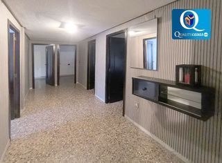 Piso en venta en Villena