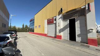 Nave industrial en venta en Zubia (La)