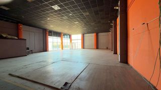 Nave industrial en venta en Zubia (La)