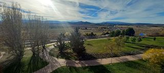 Piso en venta en Portillejo - Valdegastea en Logroño