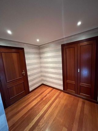 Piso en venta en Portillejo - Valdegastea en Logroño