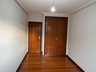 Piso en venta en Portillejo - Valdegastea en Logroño