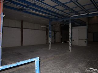 Nave industrial en venta en Lucena