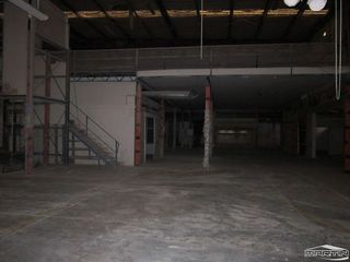 Nave industrial en venta en Lucena