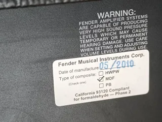 FENDER FRONTMAN 212R AMPLIFICADOR GUITARRA